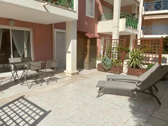 Appt 2 Pieces Port Frejus - Mega Terrasse + Garage Apartment Exterior photo