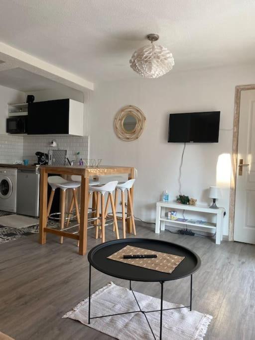 Appt 2 Pieces Port Frejus - Mega Terrasse + Garage Apartment Exterior photo